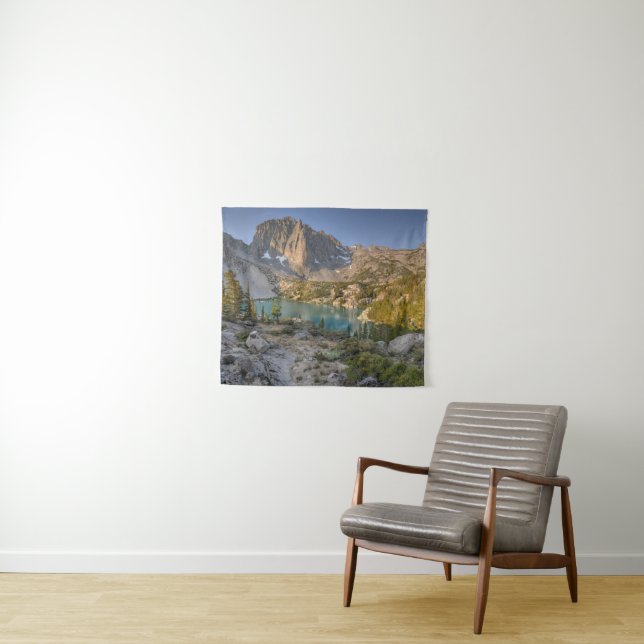 Tapete De Parede Crag do templo e segundo lago (In Situ (Horizontal))