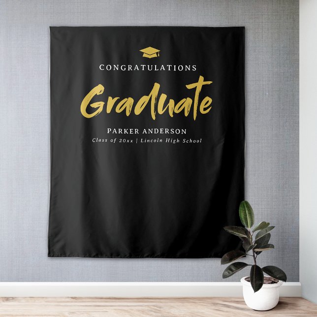 Tapete De Parede Festa de formatura de Script de Pincel Moderno Pre (Black & Gold Modern Brush Script Graduation Party Tapestry)