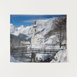 Tapete De Parede Igreja na neve com montanhas alpes