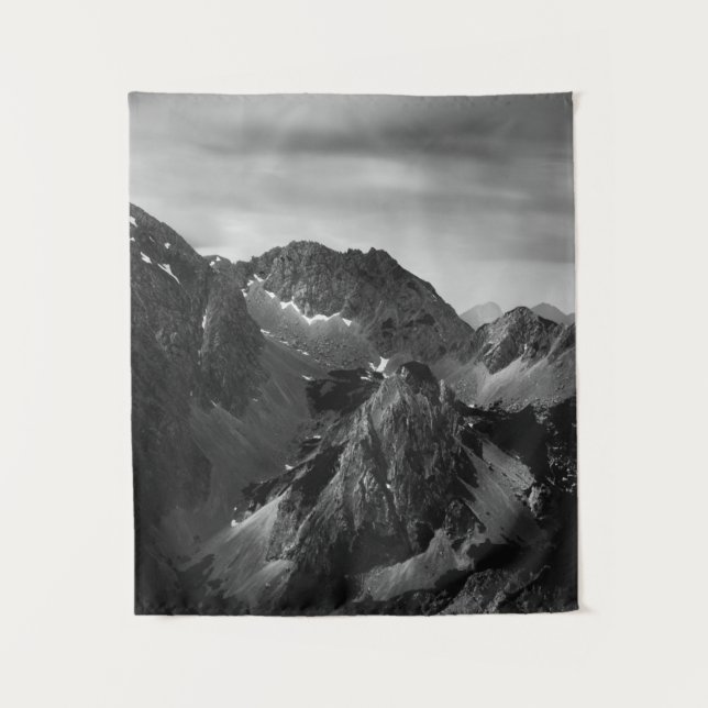 Tapete De Parede Luz brilhando nas montanhas majestosas (Frente)