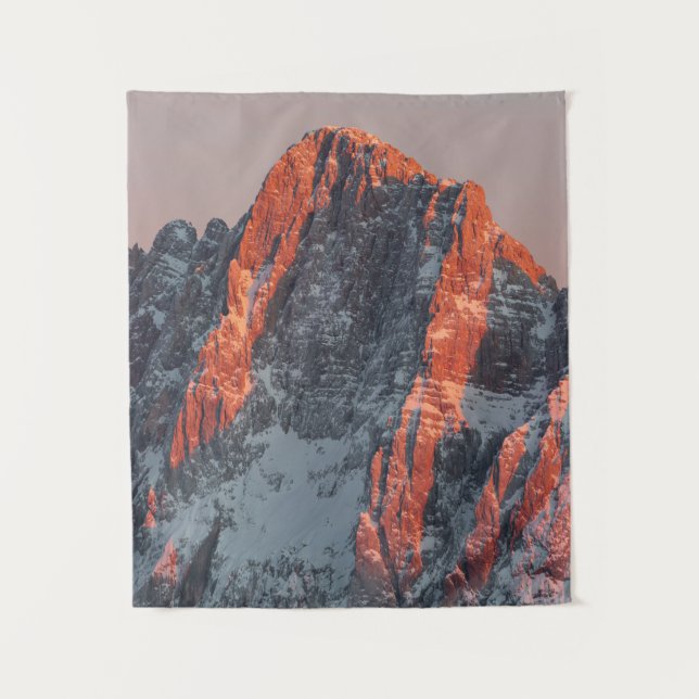 Tapete De Parede Luz solar nas montanhas de neve (Frente)