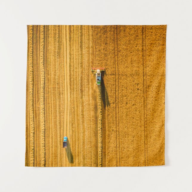 Tapete De Parede Máquina de Harvester trabalhando em campo. Escarpa (Frente)