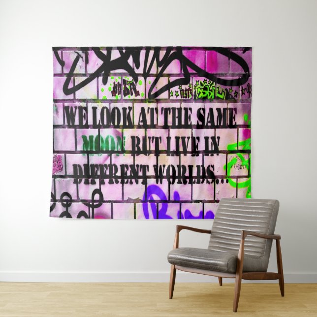 Tapete De Parede Mesma Lua Mundos Diferentes Grafite Colorido (In Situ (Horizontal))