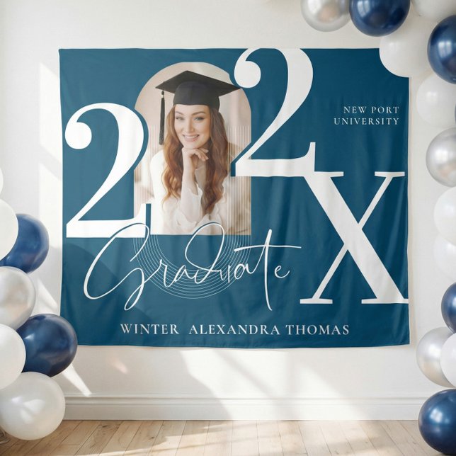 Tapete De Parede Minimal Bold Year Arch Grad Photo Graduation Blue (Minimal Bold Year Arch Grad Photo Graduation Blue Tapestry)