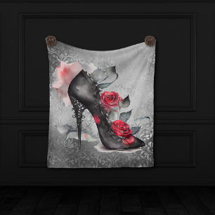 Tapete De Parede Moda Gótica Estiletto Espetado e Rosa vermelha