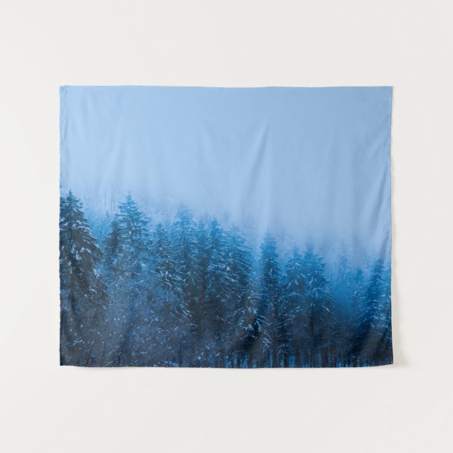 Tapete De Parede Nevoeiro sobre neve coberto de floresta no lago Bo (Frente (Horizontal))