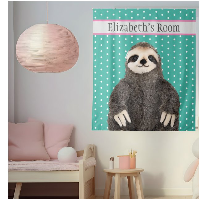 Tapete De Parede Quarto de Crianças com Nome de Animal de Boca Pers (Sweet sloth wall art for your child's bedroom.)