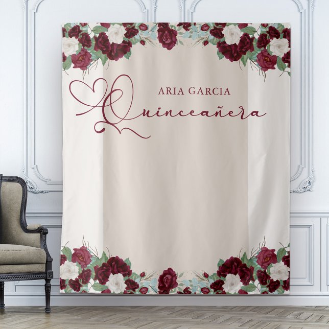 Tapete De Parede Quinceanera Royal Rosa Burgundy Red Floral (Floral Quinceanera backdrop with burgundy red and ivory roses)
