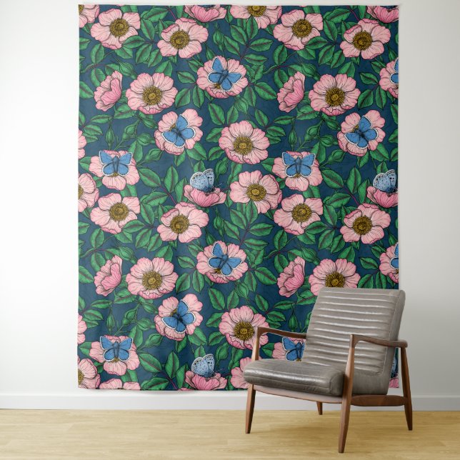 Tapete De Parede Rosa de cães e borboletas (In Situ)