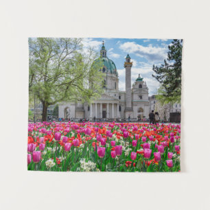 Tapete De Parede Rua. Charles Church em primavera em Viena, Áustria