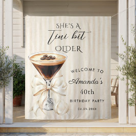 Tapete De Parede She's a Tini Bit Older Espresso Martini Backdrop