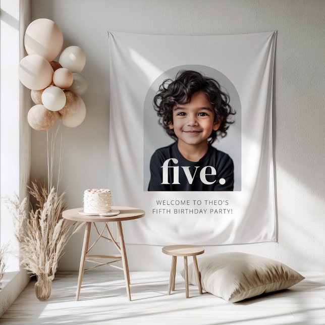 Tapete De Parede Sinal de Boas-Vindas de Cinco Arcos para Aniversár (Zazzle 5th Birthday Five Arched Photo Welcome Sign Tapestry)