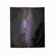 Via Látea com a silhueta das árvores