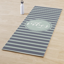 Tapete De Yoga Apenas Boas Vibrações Tipografia Azul e Verde Cita