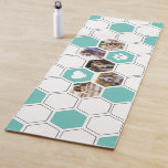 Tapete De Yoga Cachorro Teal Moderno Pets Animais Foto Geométrica<br><div class="desc">Prepare-se para o cão virado para baixo com o nosso vibrante e luxuoso Cachorro Teal Cute Animais Foto Geométrica Yoga Mat! Apresentando geometria de mosaicos brancos e teais impressionantes, completos com estampas de pata e corações adoráveis para uma dica extra de beleza, este tapete é perfeito para os entusiastas do...</div>