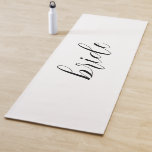 Tapete De Yoga Casamento de Nome de Brilho de Script Minimalista<br><div class="desc">Nome da Noiva do Script Minimalista Personalizado Yoga Mat Casado</div>