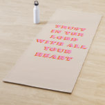 Tapete De Yoga Confiança No Lorde Proverbs 3:5-6 Bíblia Verse Cot<br><div class="desc">Citação Versa da bíblia: Confie No Senhor Com Todo O Seu Coração: Provérbios 3:5-6 - Cotação de script.</div>