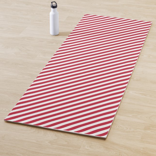 Tapete De Yoga Diagonal red and white stripes pattern (In Situ)