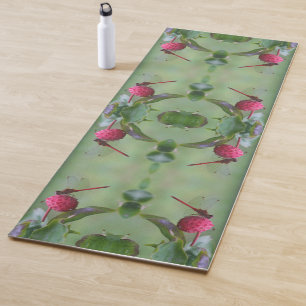 Tapete De Yoga Dragonfly Vermelha Na Fruta Dogwood