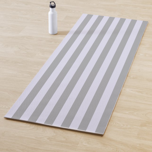 Tapete De Yoga Espelho distribuído em cinzas e lavandas (In Situ)