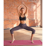 Tapete De Yoga Exercício De Monograma Da Retro Bolinhas Vermelha<br><div class="desc">Crie as suas próprias bolinhas personalizadas, personalizadas, retrógradas, na moda, tendências, chic, brancas sobre o design de padrão vermelho morto, legal, tenda, fonte de tipografia de faux gold script bonito, leve, eco amigável, composto de vinil celular, livre de BPAs, ftalatos e látex, joga de qualidade com um toque de almofada...</div>