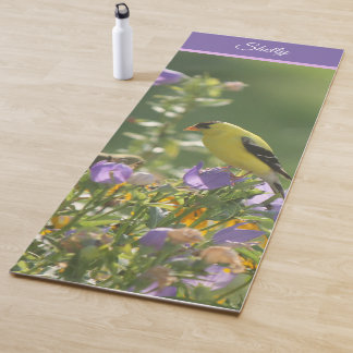 Tapete De Yoga Goldfinch em uma Flor Harebell