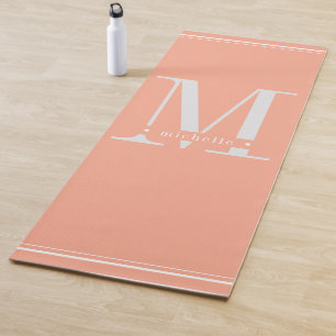 Tapete De Yoga Mínimo de Pêssego Suave e Monograma Branco