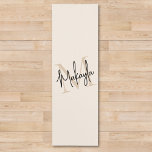 Tapete De Yoga Modern Monogram Name<br><div class="desc">This modern minimalist yoga mat features an elegant monogram and name in stylish script calligraphy on a neutral beige background. It is easily customizable.</div>