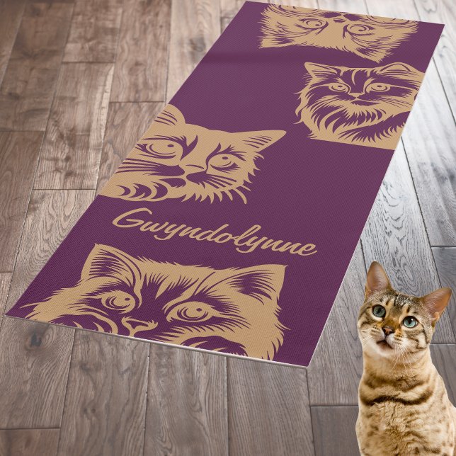 Tapete De Yoga Monograma Dourado Púrpura e giro de gatos (Criador carregado)