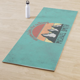 Tapete De Yoga Montanhas pastéis vintage estão chamando monograma