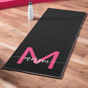 Tapete De Yoga Nome do Monograma da Rapariga Preta-Rosa Quente