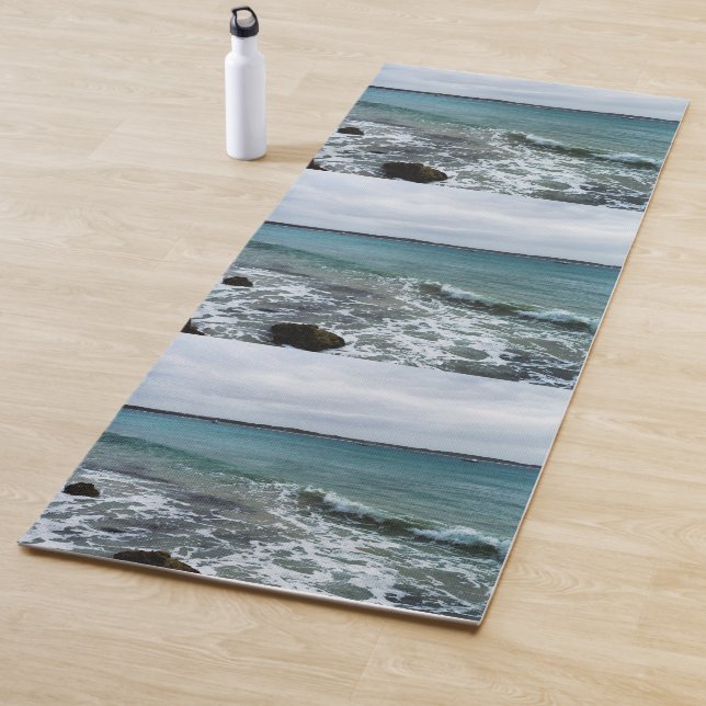Tapete De Yoga Ondas E Barcos De Pesca No Oceano, (In Situ)