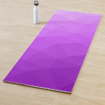 Tapete De Yoga Padrão Geométrico de lavanda Roxo<br><div class="desc">Padrão de malha geométrica de gradiente único ioga essencial para todos. Relaxe no estilo com um tapete yoga projetado personalizado com impressão duplo lado. Malha geométrica moderna,  elegante e legal Triângulo,  com gradiente roxo,  com um padrão geométrico de malha.</div>