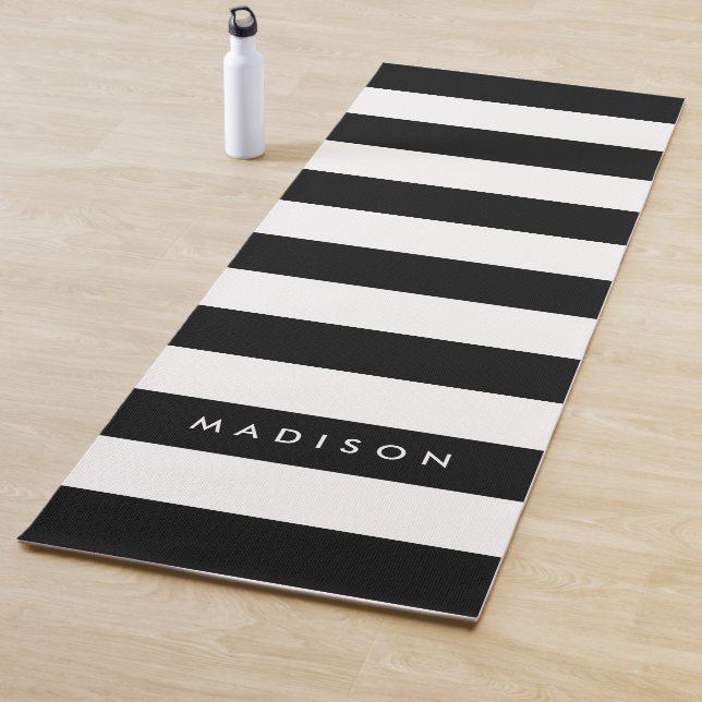 Tapete De Yoga Personalizar com o nome Black & White Stripes (In Situ)
