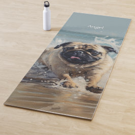 Tapete De Yoga Pug Feliz na Praia personalizável