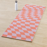 Tapete De Yoga Quadro De Verificação Retroativa Lilac E Orange De<br><div class="desc">Padrão verificado retroralmente - verificação distorcida lilac e laranja / ondulada e tabuleiro distorcido.</div>