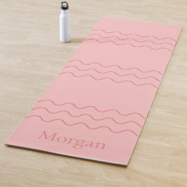 Tapete De Yoga Rosas Coral Linhas Onduladas Modernas Com Nome Per