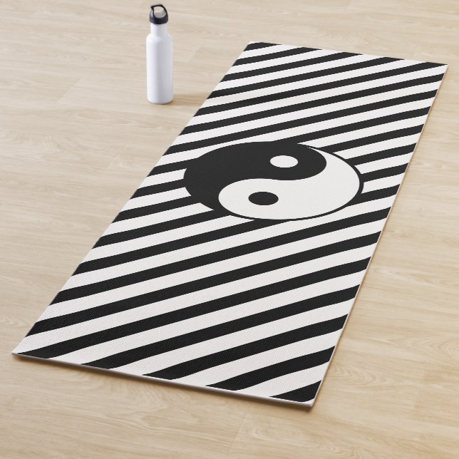 Tapete De Yoga Símbolo Black and White Stripes e Yin Yang (In Situ)