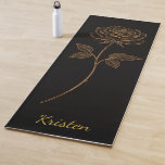 Tapete De Yoga Simple Line Art Rose Custom Name<br><div class="desc">Simple line art rose. Gold and black. Add a custom name. Makes a great gift!</div>