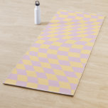 Tapete De Yoga Verificar Padrão Verificado da Placa de Verificaçã<br><div class="desc">Padrão verificado - lilac pastel e xeque amarelo / twisted check / wavy and warped checkerboard.</div>