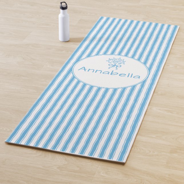 Tapete De Yoga Whimsical Blue White Stripe Preppy Monogram (In Situ)