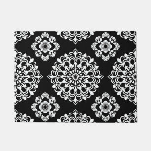 Tapete Desenho de Mandala Preto e Branco