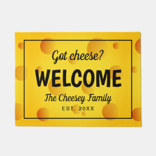 Tapete Doormat amarelo engraçado da boa vinda da famíli
