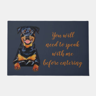 Tapete Engraçado Rottweiler Portão
