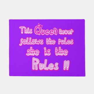 Tapete Esta rainha nunca segue as regras roxas