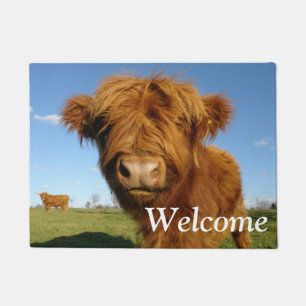 Tapete Floffy Scottish Highland Cow - Blue Sky