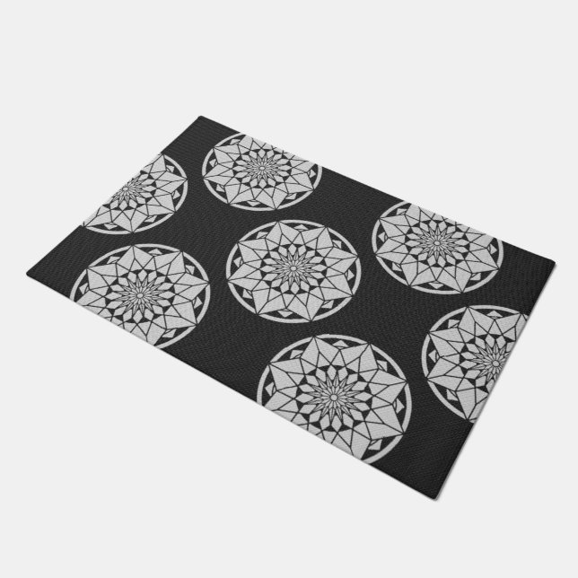 Tapete Formigueiro de Star Mandala preto e branco (Inclinado)