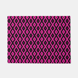 Tapete Fuchsia e padrão de diamante preto