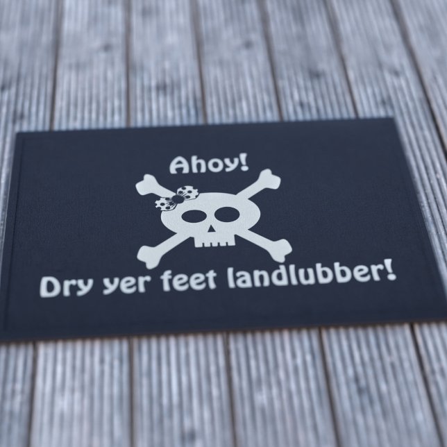Tapete Funny Pirate Skull Crossbones Landlubber Black ("Ahoy!! Dry yer feet landlubbers". Suitable for all pirate doorways.)