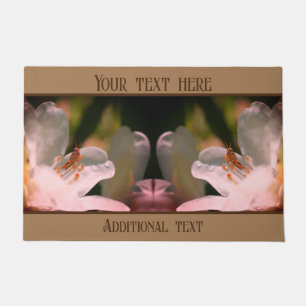 Tapete Gafanhoto Pequeno Na Flor Azalea Personalizada